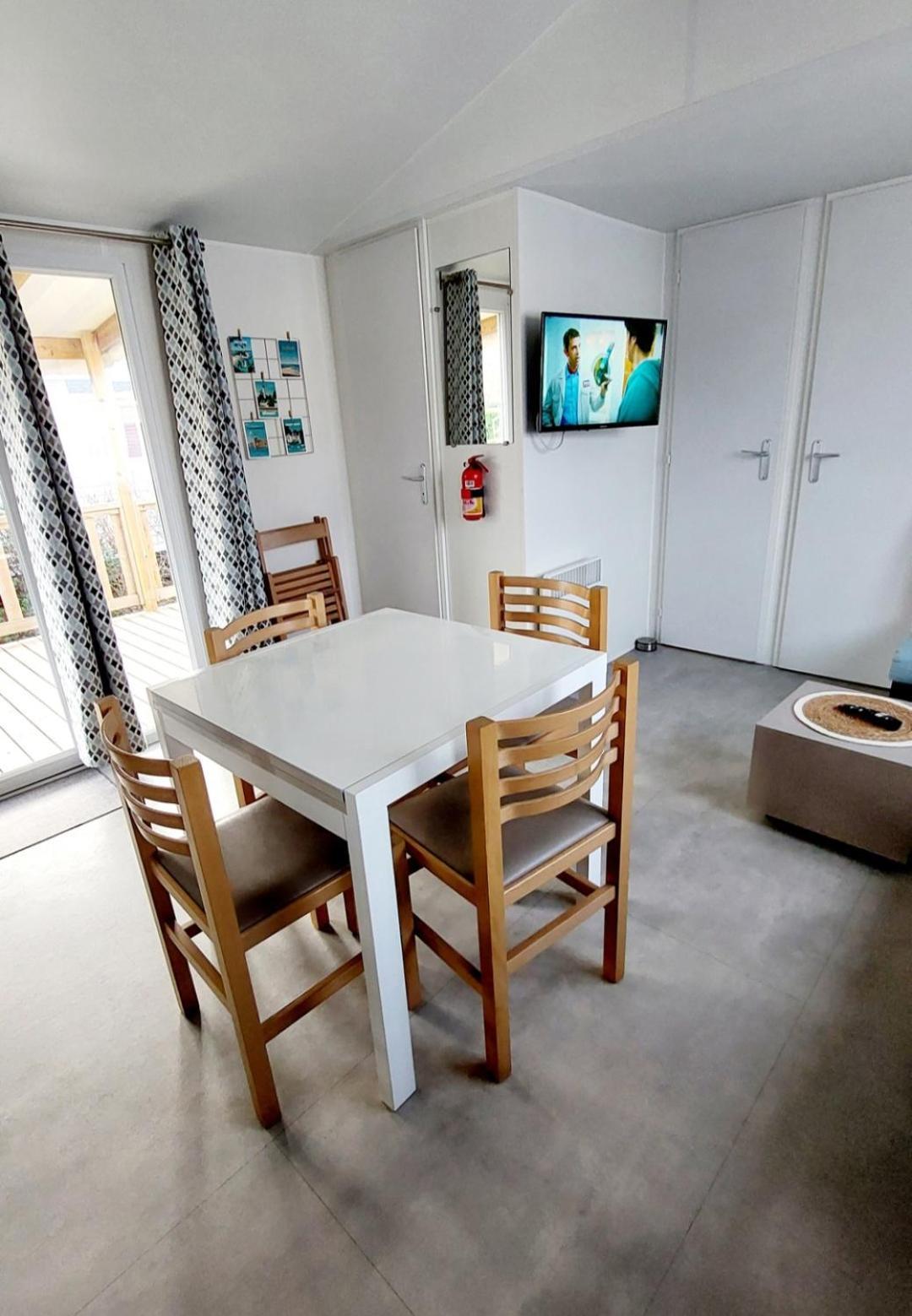 Mobilhome 3 Tv-wifi-lave-linge * Pont-Aven